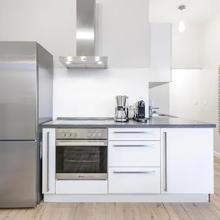 아파트 The Goethe Group Loft, 2 Bedroom 2 Bath Rooms, One Living Room, Family Friendly, 2-5 Guests