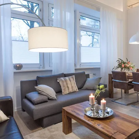 Apartament The Goethe Group Loft, 2 Bedroom 2 Bath Rooms, One Living Room, Family Friendly, 2-5 Guests